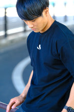 画像をギャラリービューアに読み込む, SHAPE LOGO T-SHIRT